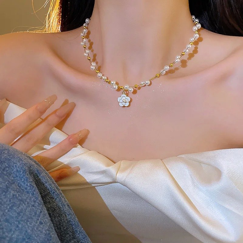 Pearl Gold Beaded Flower Necklace